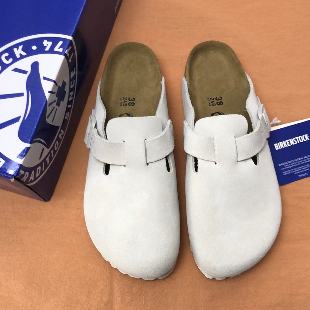 🔥 NWT Women's White Suede Birkenstock Boston Shoes - Narrow Fit